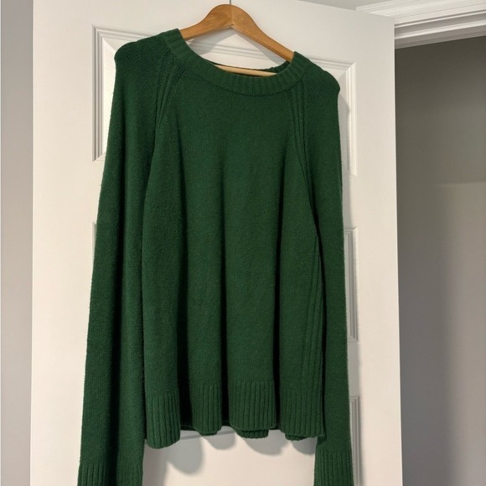 Old Navy Women's Green Sweater